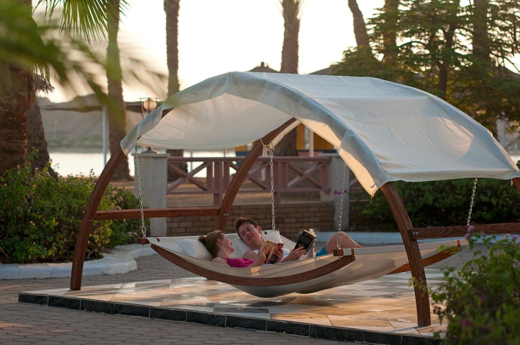 Iberotel Palace - Adults Friendly 16 Years Plus Sharm el-Sheikh Exterior foto A hammock with a canopy