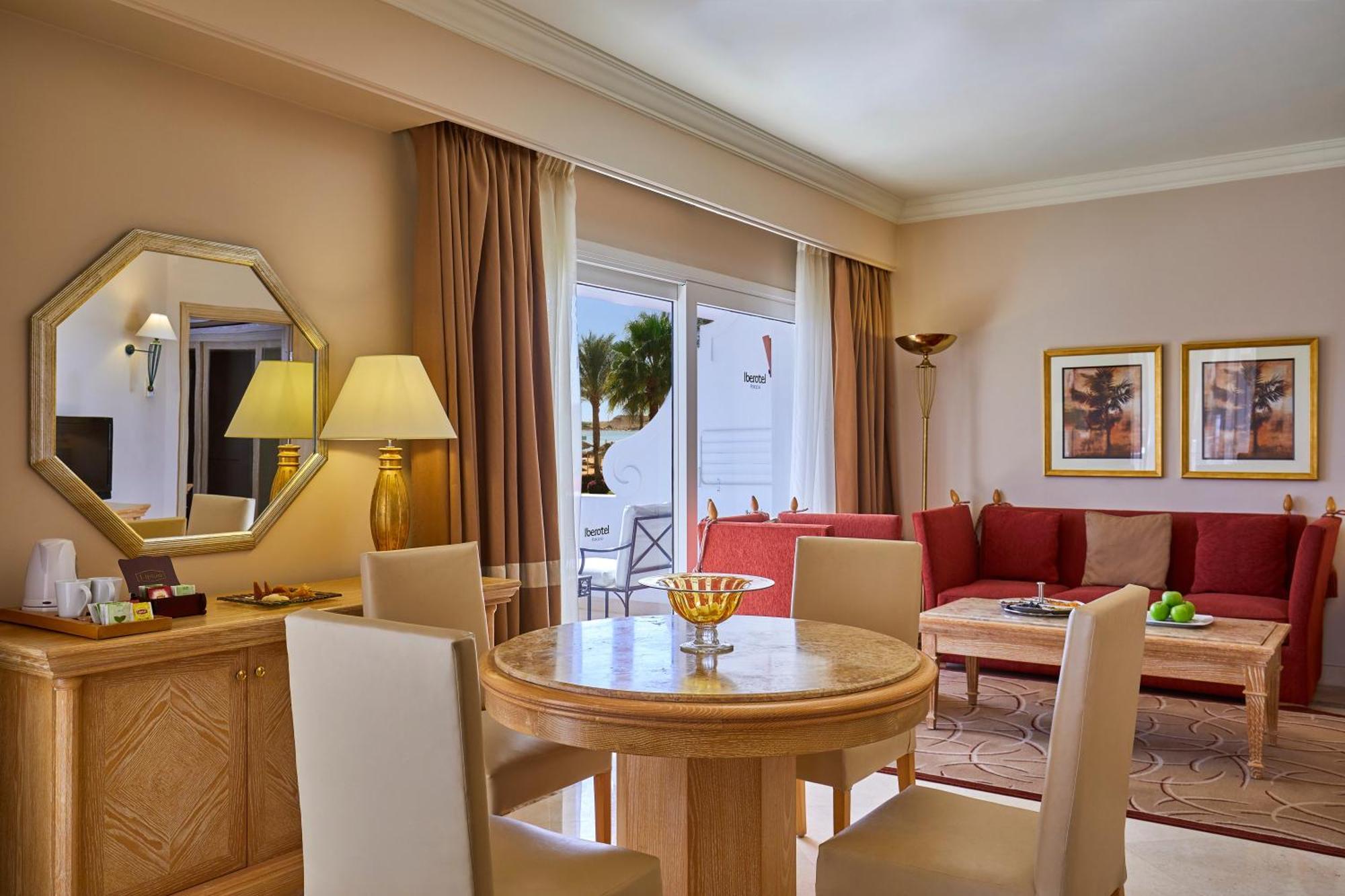 Iberotel Palace - Adults Friendly 16 Years Plus Sharm el-Sheikh Exterior foto A suite at the Jumeirah Emirates Towers Hotel