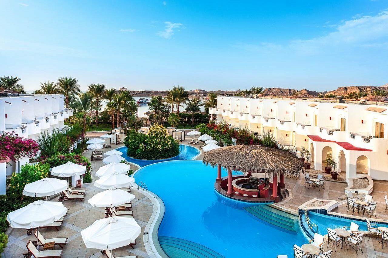 Iberotel Palace - Adults Friendly 16 Years Plus Sharm el-Sheikh Exterior foto The swimming pool at the Iberostar Grand Hotel Melia, Hurghada